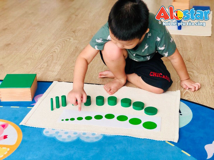 Phương pháp Montessori lấy trẻ làm trung tâm
