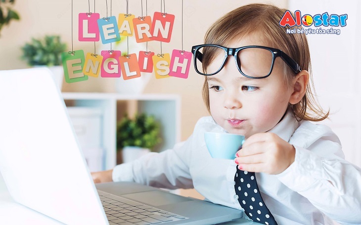 Việc học tiếng Anh cho bé 3 tuổi mang đến nhiều lợi ích mà ba mẹ không ngờ tới
